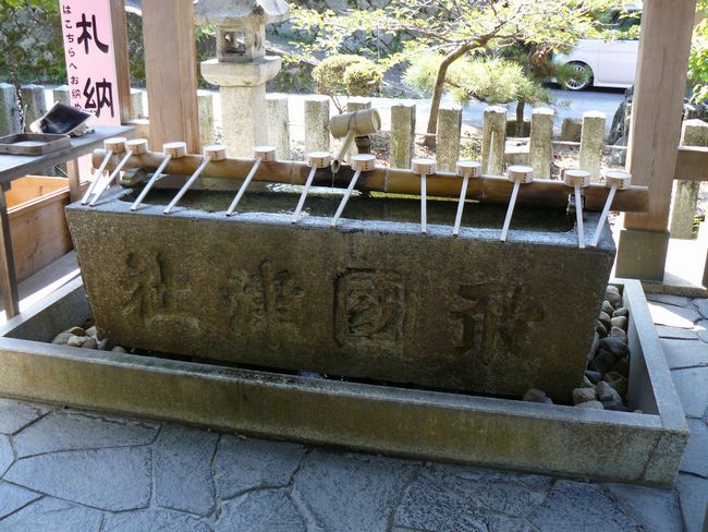 �����_��