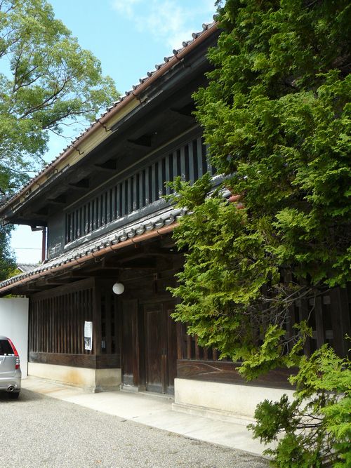 ���ˎ��뉀