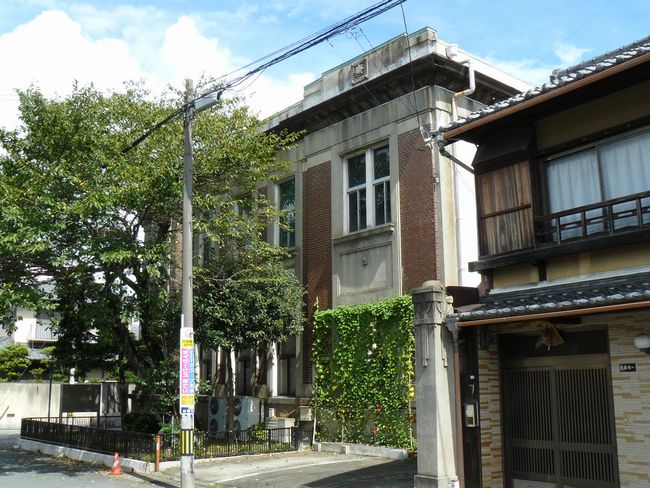 �����㐅�͓d�C�{��