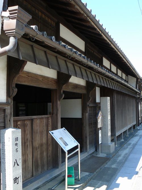 �J��m������